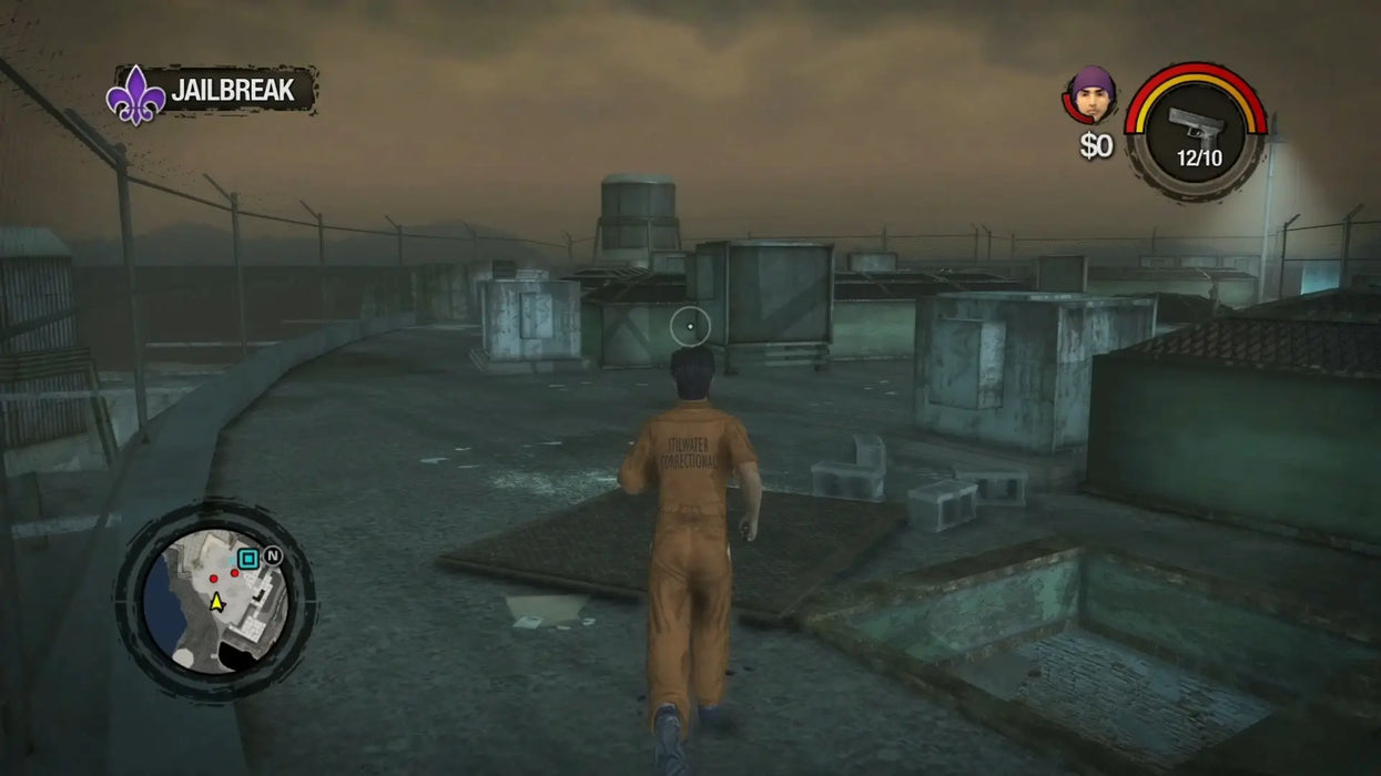 Saints Row 2 gameplay showing a prison escape with the character in an orange jumpsuit on a rooftop, evading authorities. Purchase your Saints Row 2 CD Key for GOG at RushGame.co and dive into non-stop open-world mayhem